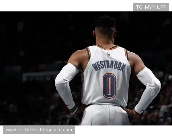 威少以四个赛季场均三双成绩写下NBA历史上的惊人纪录